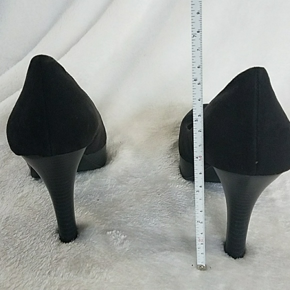 GUESS, VELVET PLATFORM HEELS - Picture 3 of 6
